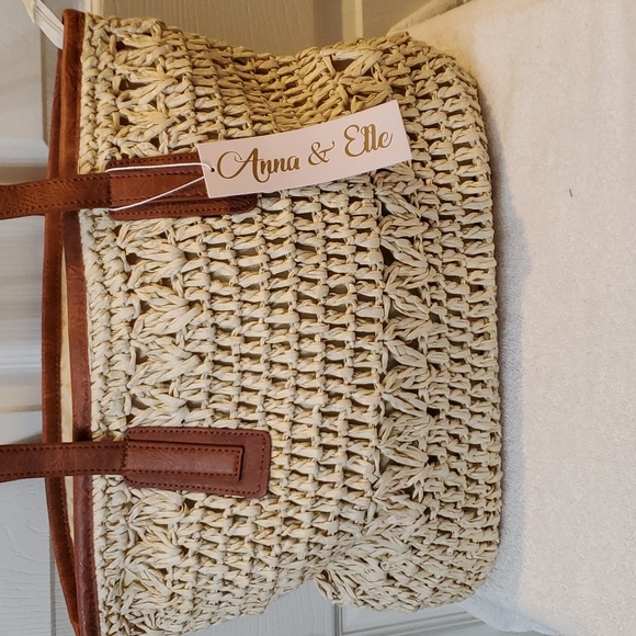 Anna & Elle Straw Handbag tote/ beach bag. NWT - Picture 2 of 6